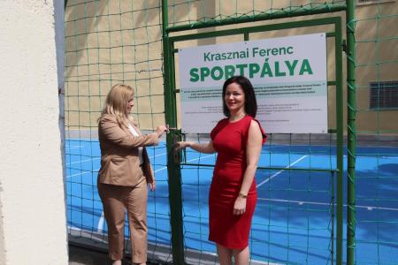 Krasznai Ferenc sportpálya ünnepélyes átadása | Soproni Széchenyi István Gimnázium