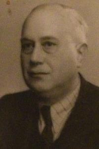 Profile picture for user Mantuano József